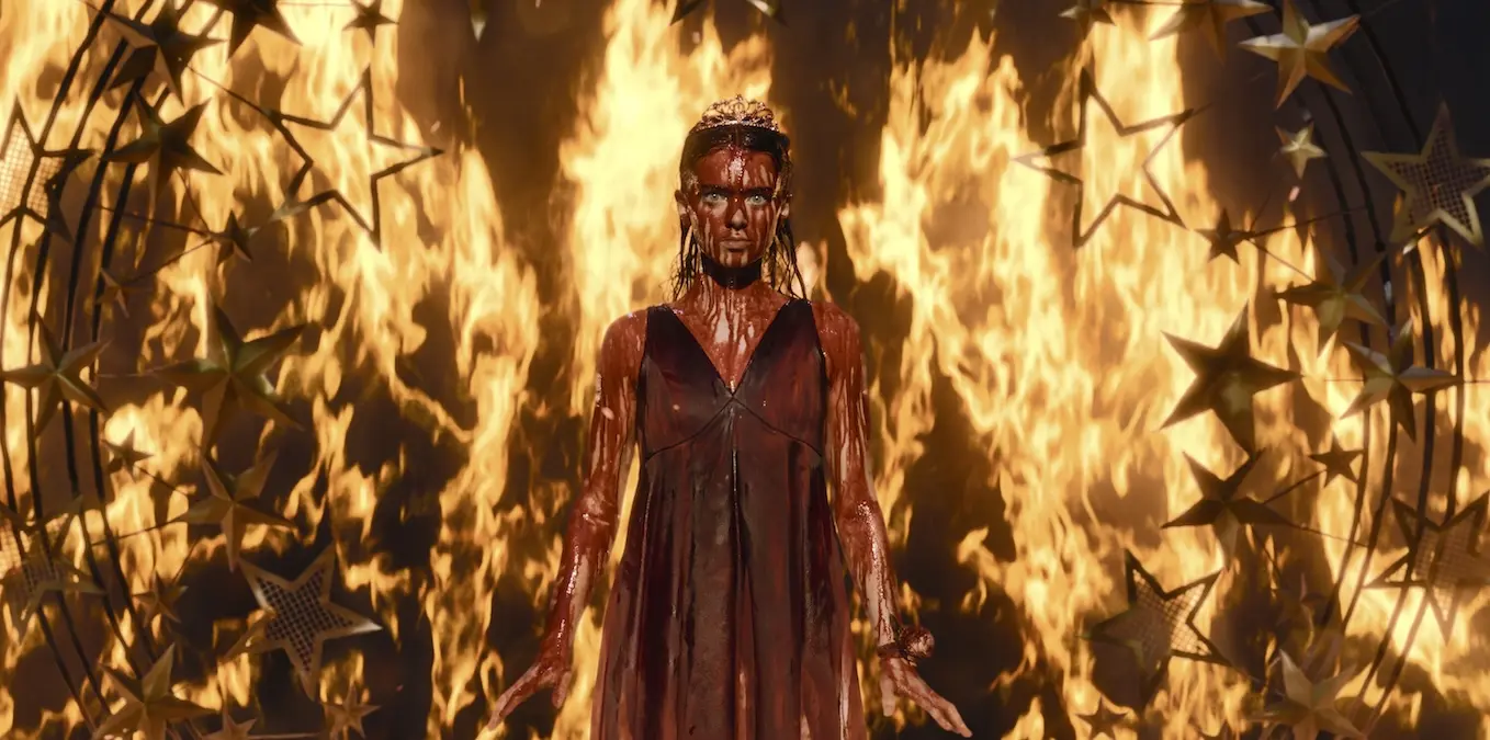 Sezonul 2 confirmat, Carrie White supraviețuiește finalului