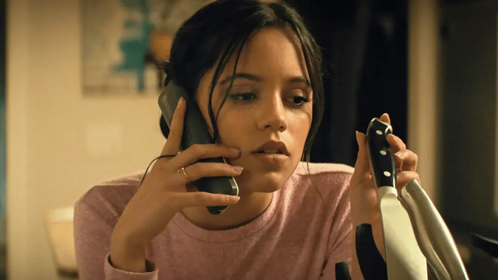 Jenna Ortega alături de Natalie Portman și Sterling K. Brown în comedia neagră „The Gallerist