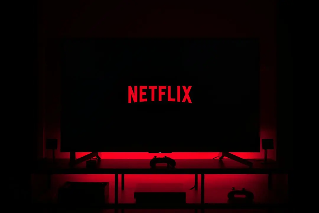 Cunk on Cinema: Netflix și BBC lansează mockumentary-ul care pune divii din Hollywood în fața unei gazde confuze