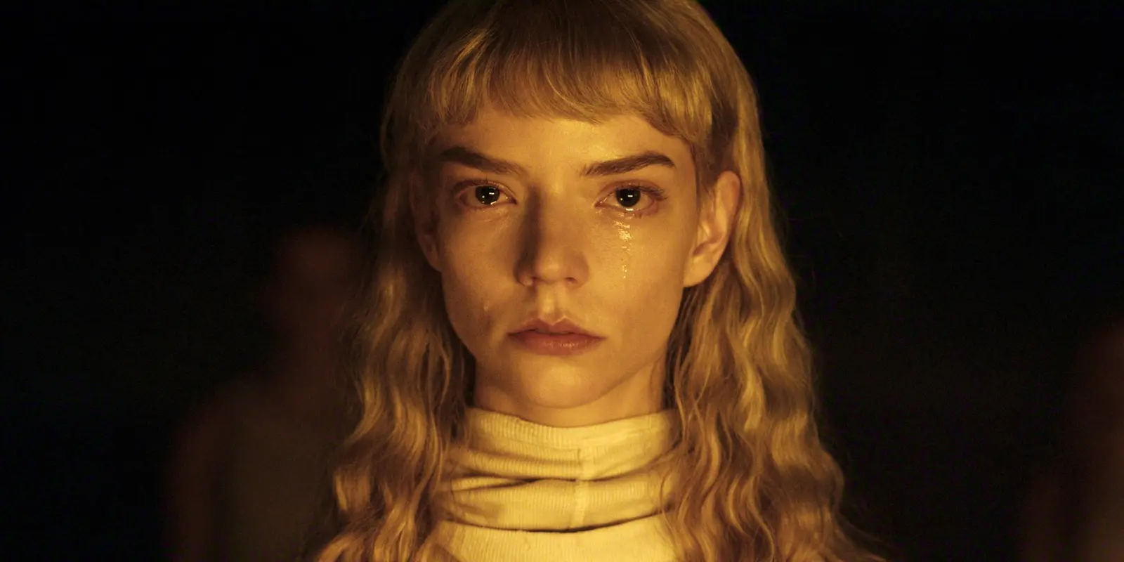Taylor-Joy și Evans în filmul de acțiune Netflix care divide criticii