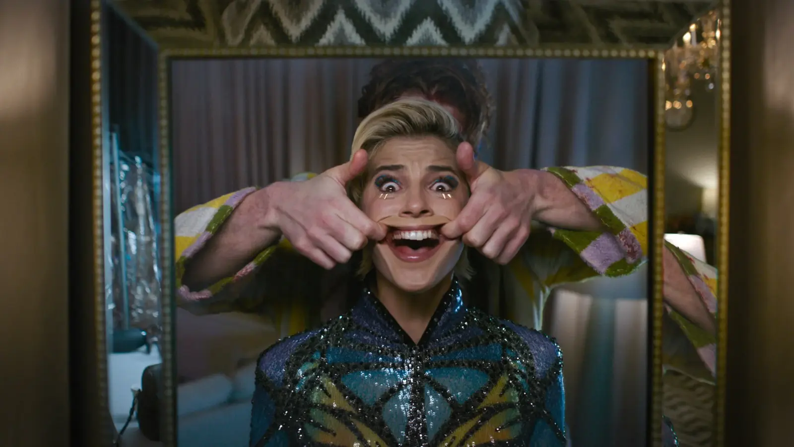 Smile 3: Paramount anunță noul regizor al seriei de groază a lui Parker Finn